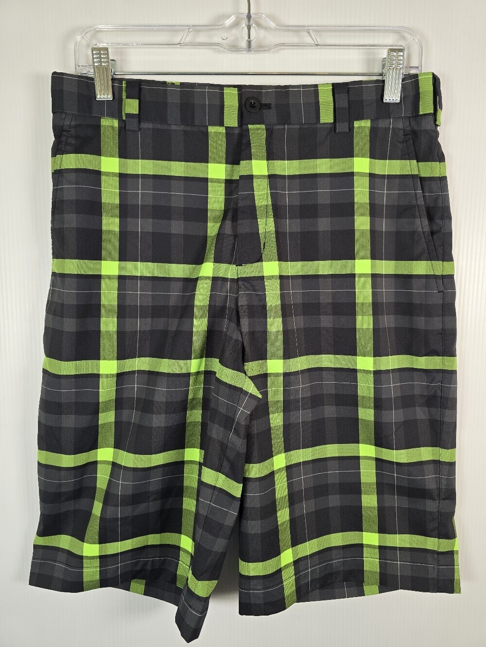 NWOT Nike Mens Golf Green & Black Plaid Dri-FIT Shorts Size M